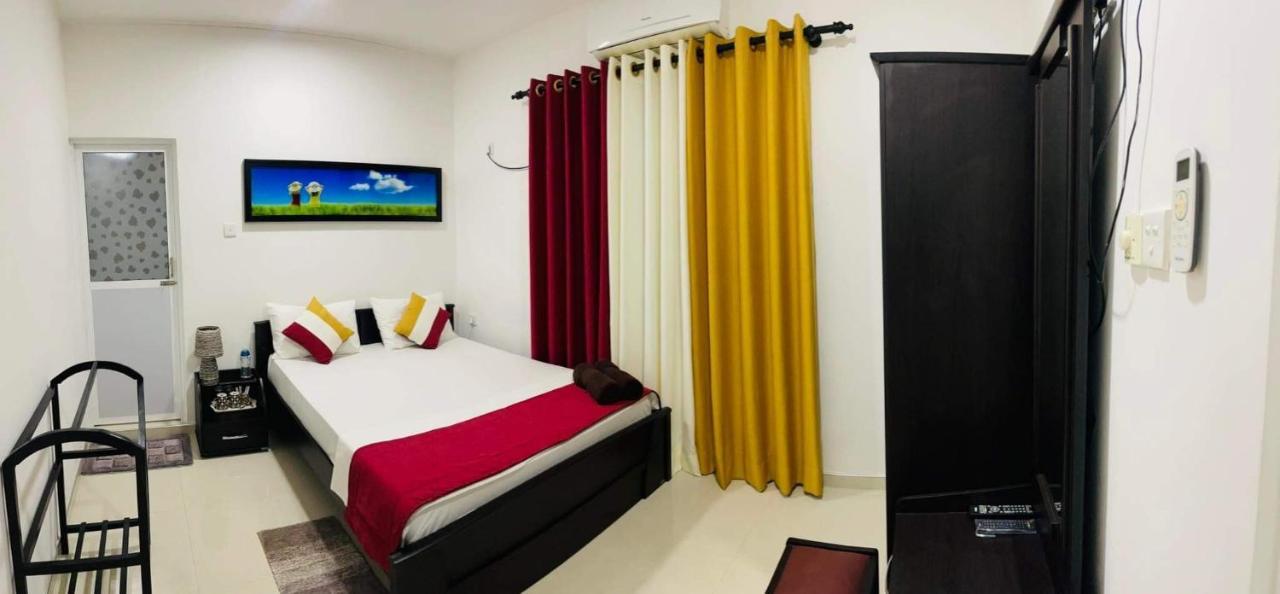 Funwhales Rest House Negombo Exterior foto