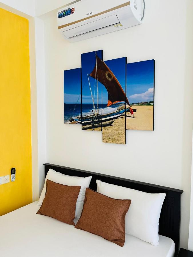Funwhales Rest House Negombo Exterior foto